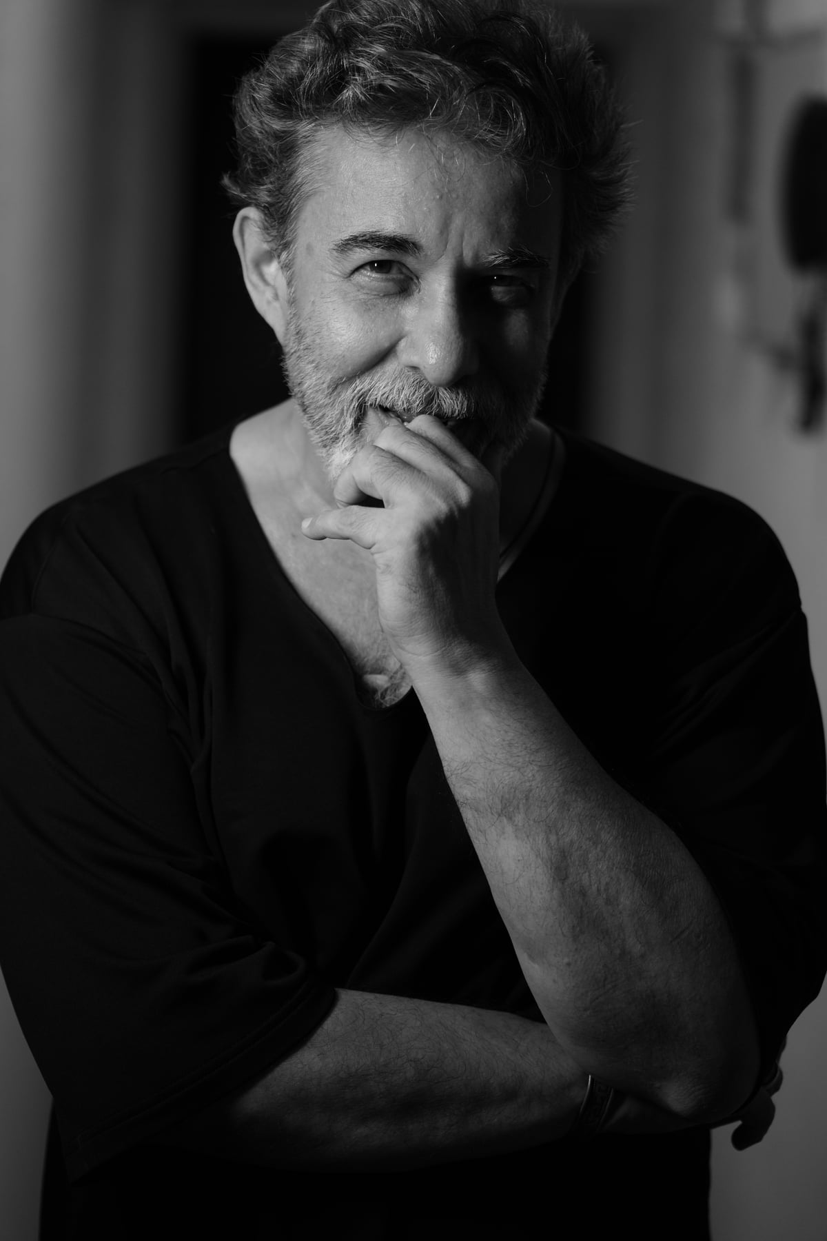 Deepak Tijori — 2026 portrait